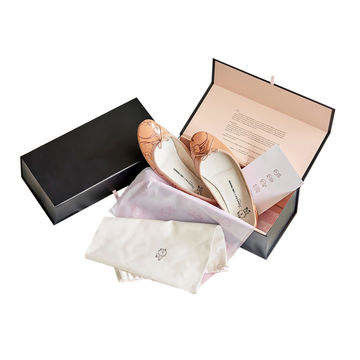 Cardboard Shoe Packaging Boxes Magnetic Folding For Sneakers